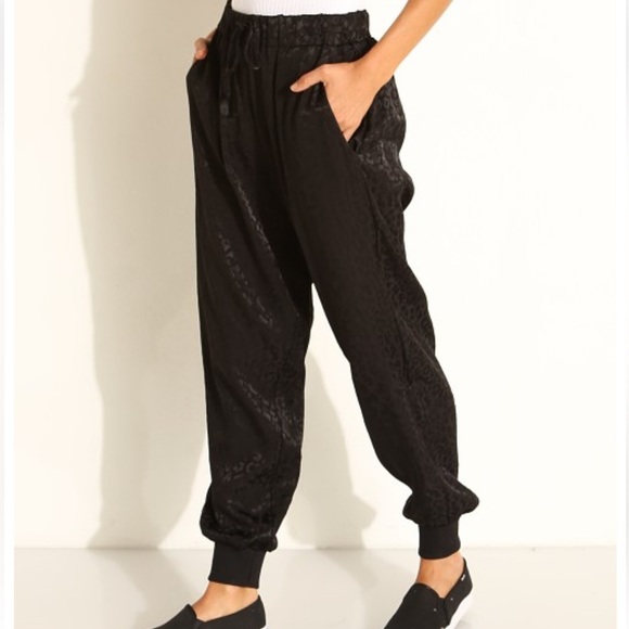 ÑNWT - LNA Jacquard jogger Pant Black Leopard - Picture 4 of 12